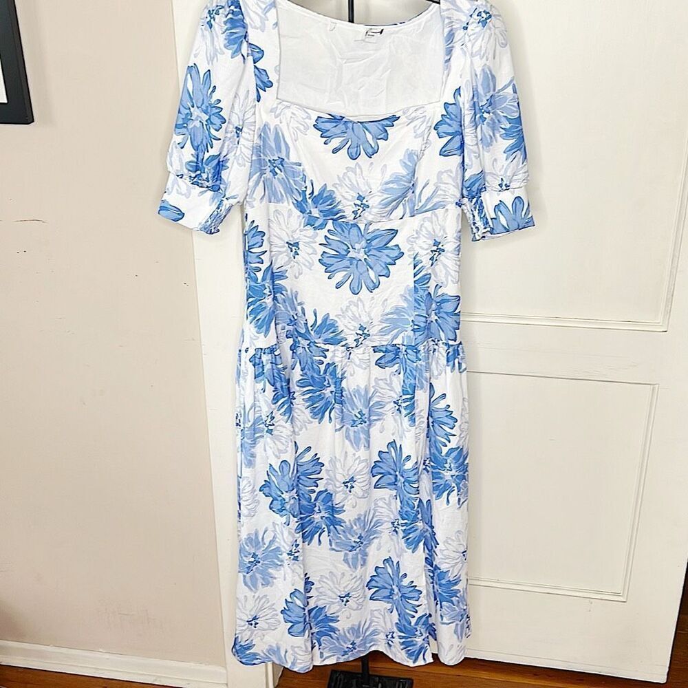 Petal & Pup MAGDA MIDI DRESS BLUE FLORAL Size Small Nwot